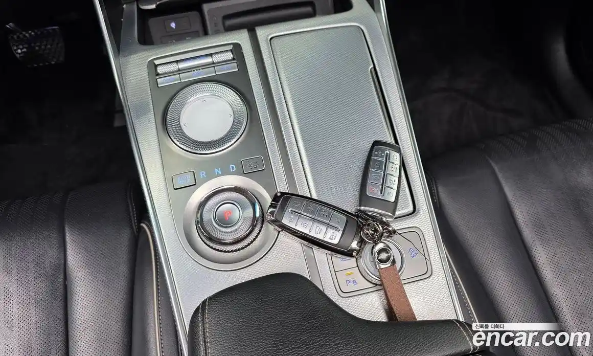 Genesis GV80 2020 2.5 Автомат в Москве № 1129391, фото 9