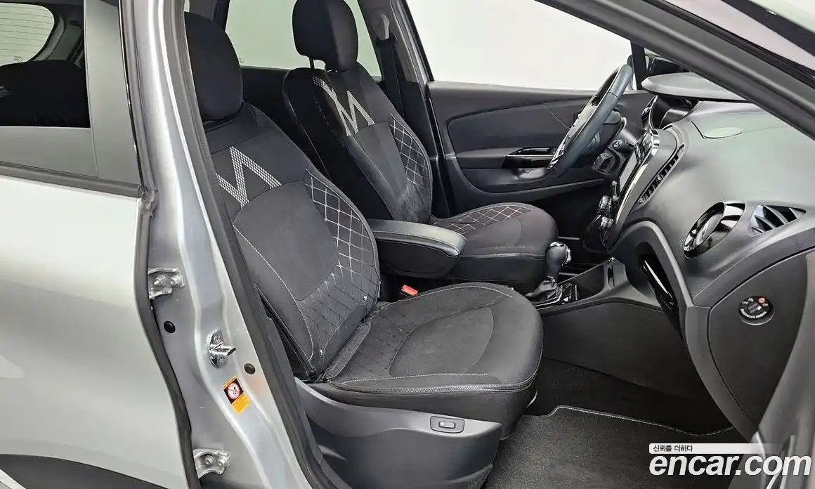 Renault QM3 2014 1.5 гидро в Москве № 1131143, фото 10