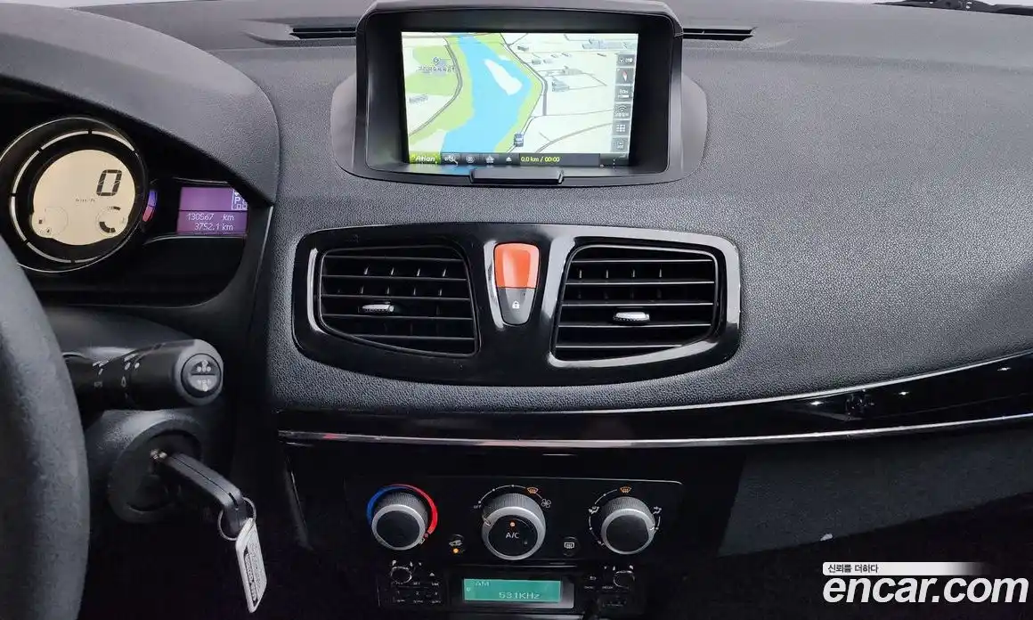 Renault SM3 2015 1.6 гидро в Москве № 1131307, фото 15