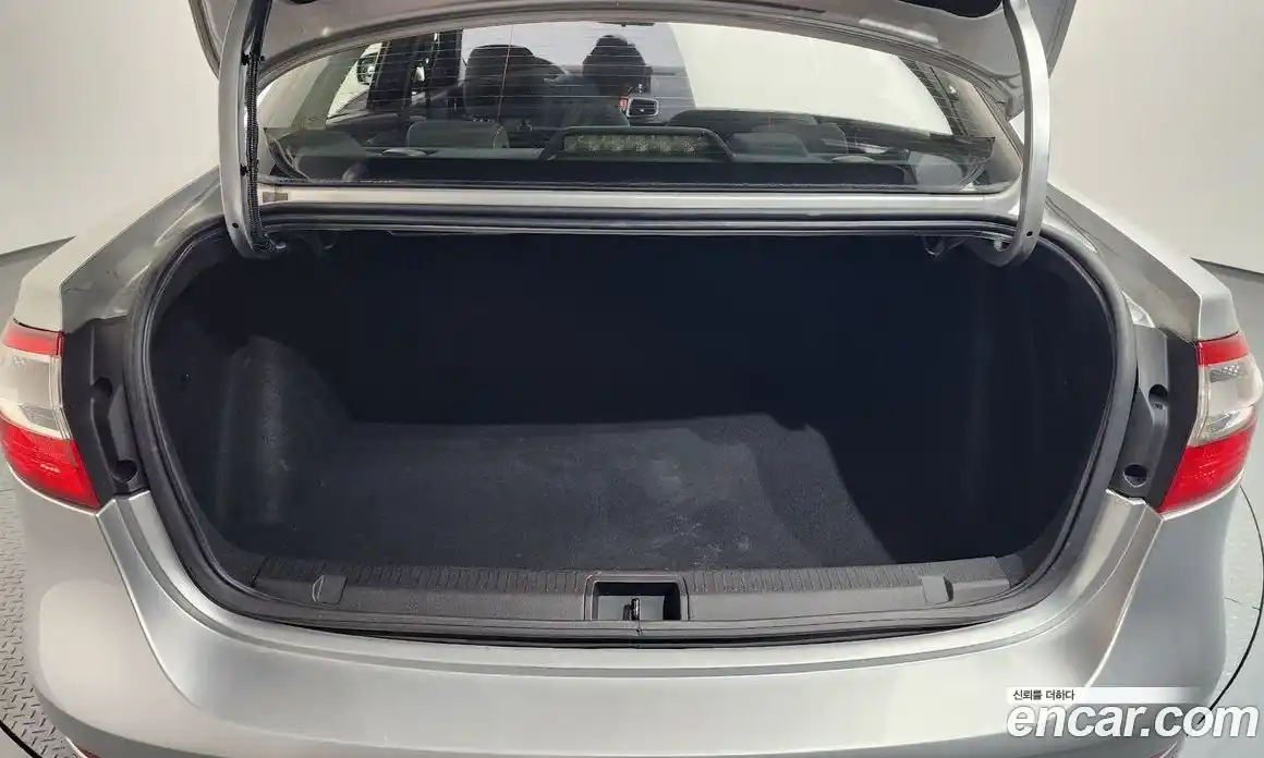 Renault SM3 2015 1.6 гидро в Москве № 1131307, фото 20