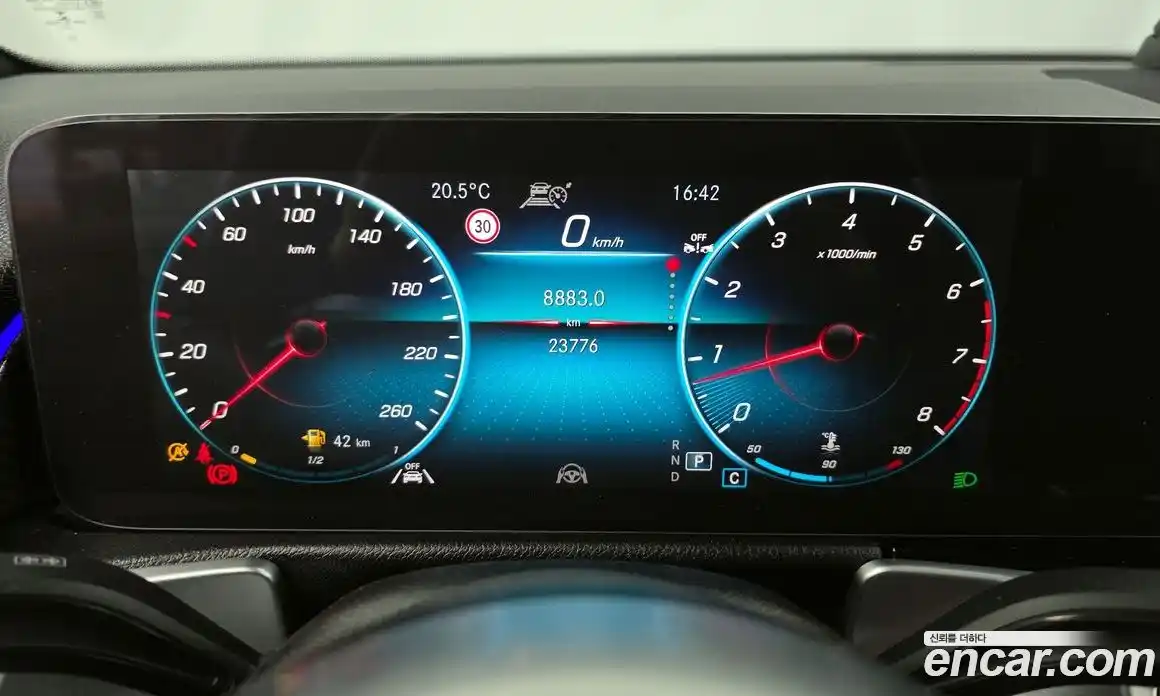 Mercedes-Benz GLB-Class 2022 2.0 гидро в Москве № 1131568, фото 8