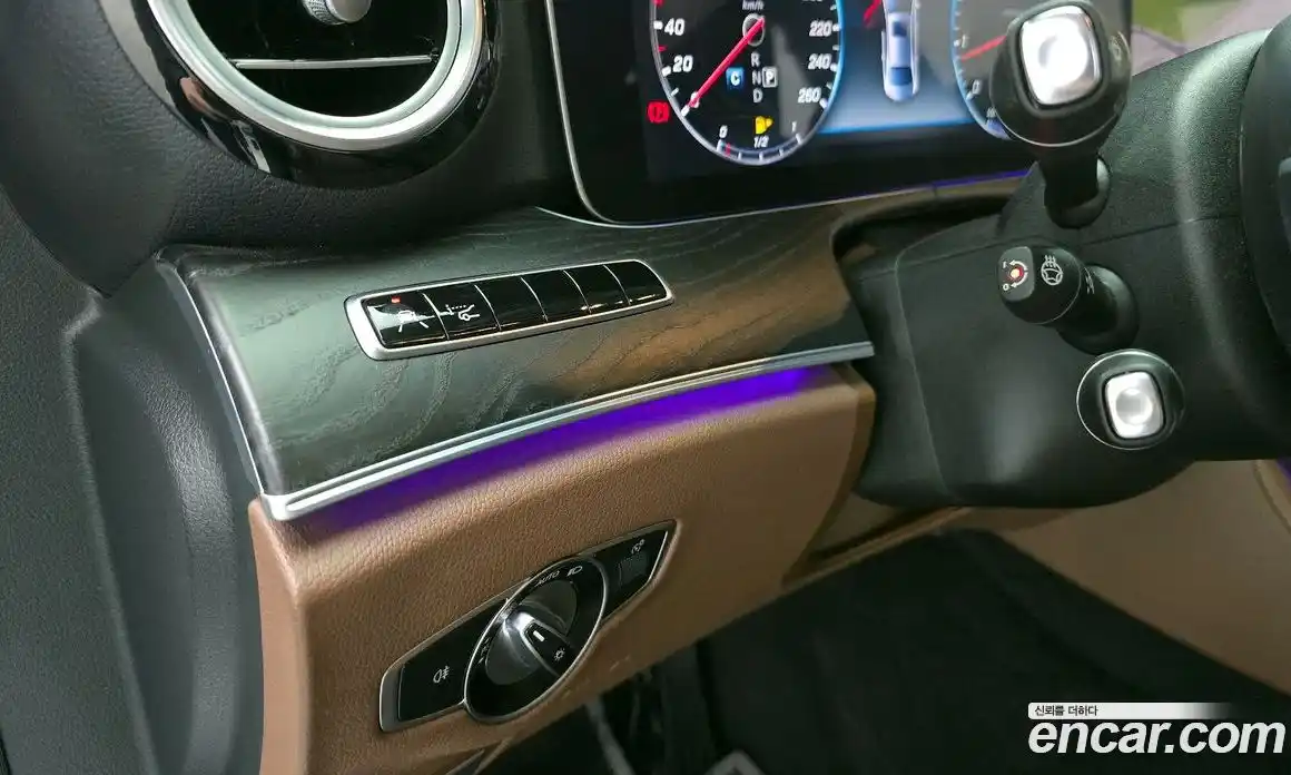 Mercedes-Benz E-Class 2017 2.0 гидро, фото 18