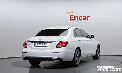 Mercedes-Benz E-Class 2017 2.0 гидро, миниатюра 2