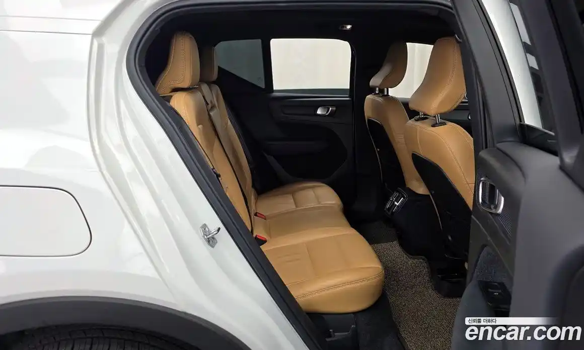 Volvo XC40 2021 2.0 гидро в Москве № 1132700, фото 12