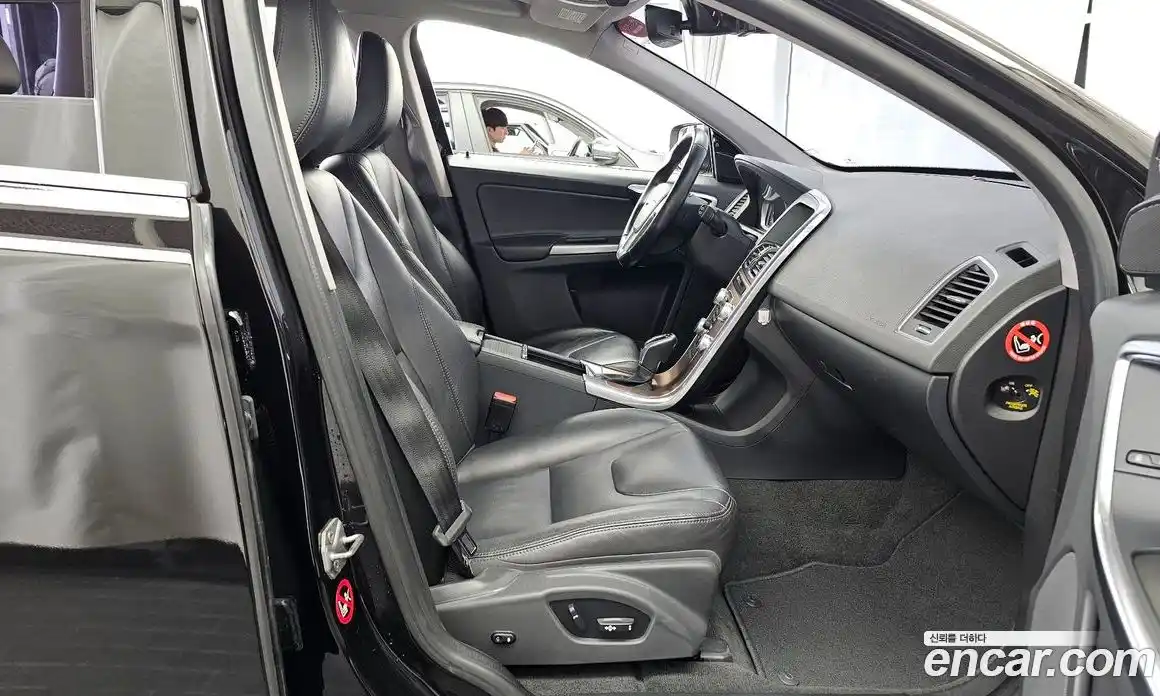 Volvo XC60 2016 2.0 гидро в Москве № 1132885, фото 11