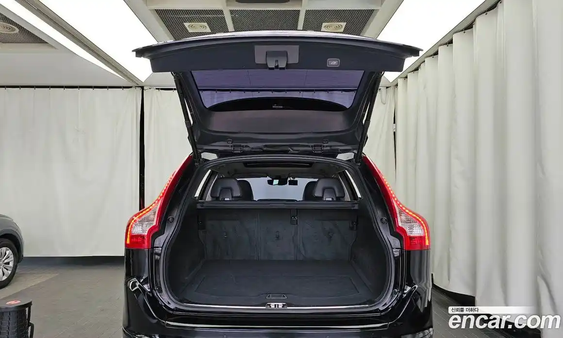 Volvo XC60 2016 2.0 гидро в Москве № 1132885, фото 20