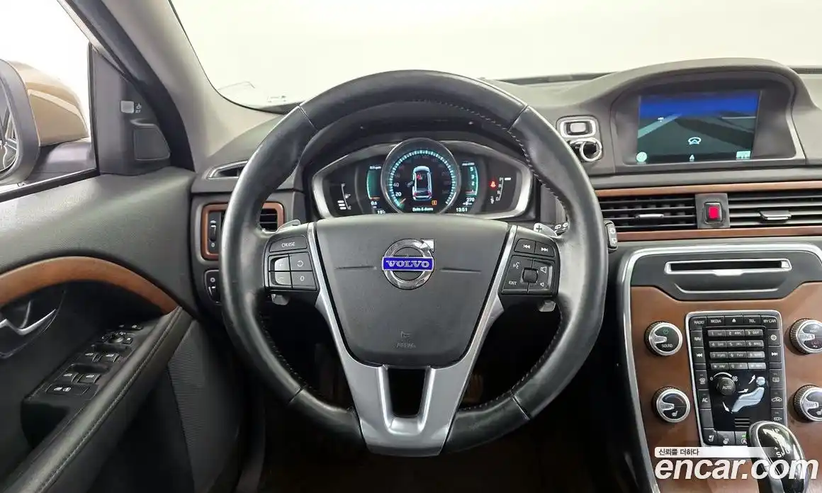 Volvo XC70 2016 2.0 гидро в Москве № 1133046, фото 13