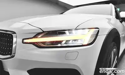 Volvo V60 2021 2.0 гидро в Москве № 1133130, миниатюра 3
