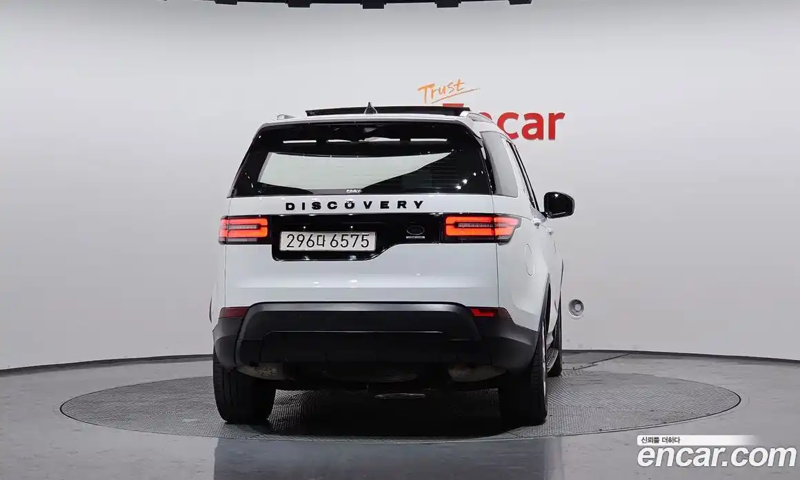 Land Rover Discovery 2017 3.0 гидро в Москве № 1136718, фото 4