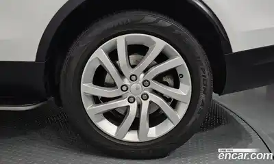 Land Rover Discovery 2017 3.0 гидро в Москве № 1136718, миниатюра 5