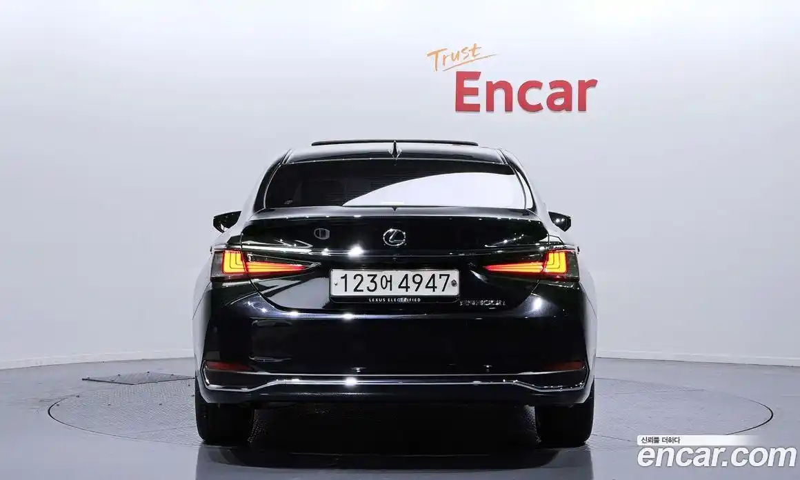 Lexus ES 2023 2.5 гидро в Москве № 1138701, фото 4
