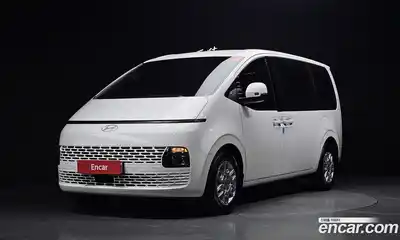 Hyundai Staria, 2025