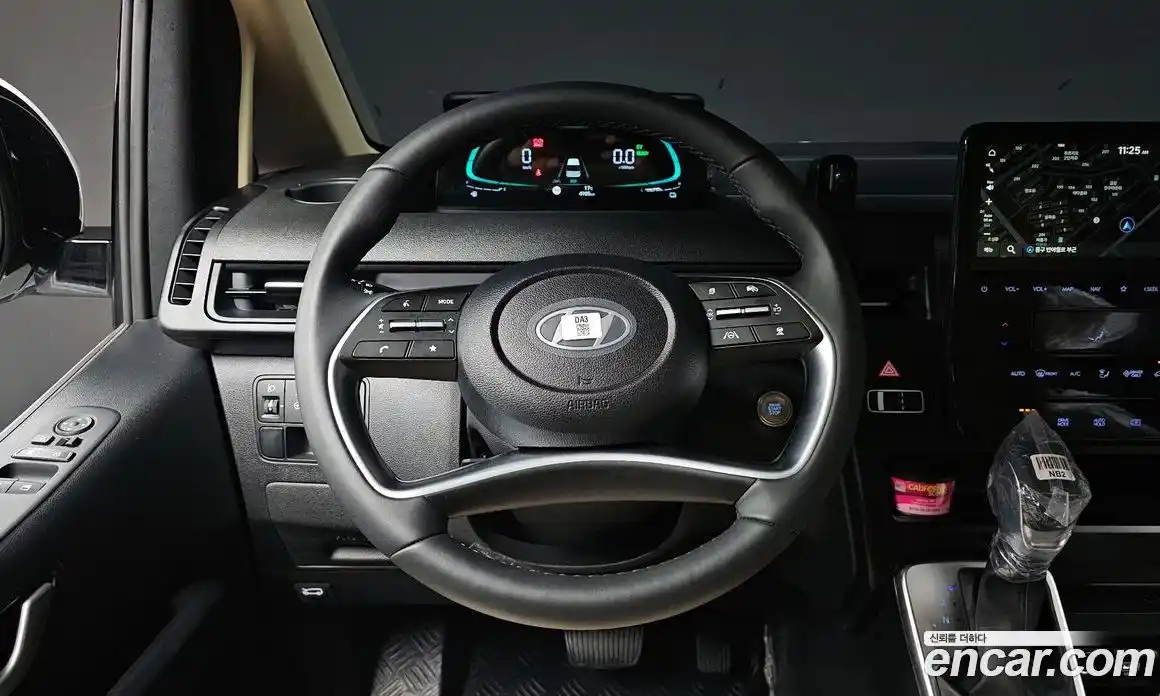 Hyundai Staria 2025 1.6 гидро в Москве № 1141346, фото 13