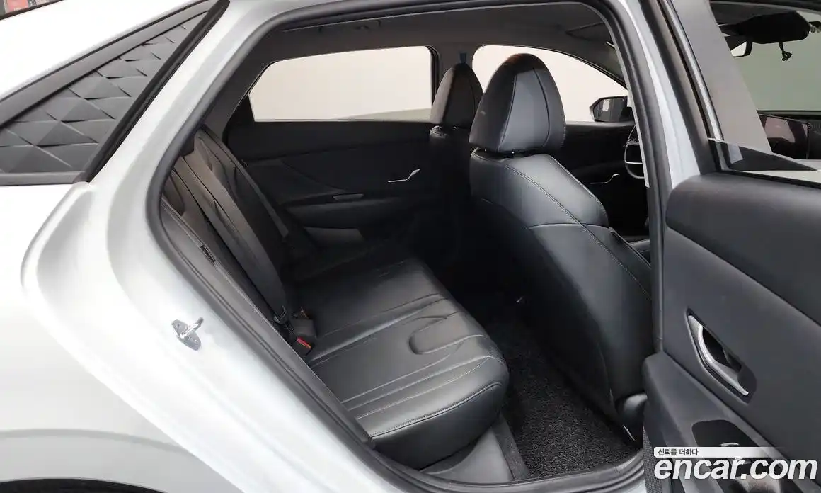Hyundai Avante 2025 1.6 гидро в Москве № 1141390, фото 12