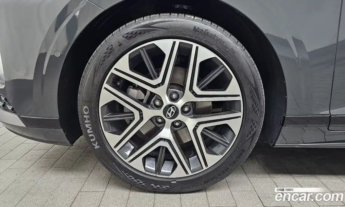 Hyundai Grandeur 2023 2.5 Автомат в Москве № 1141742, фото 5