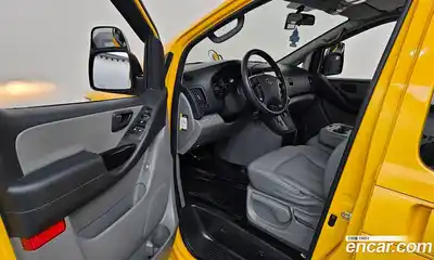 Hyundai Starex 2020 2.5 Автомат в Москве № 1142880, миниатюра 10