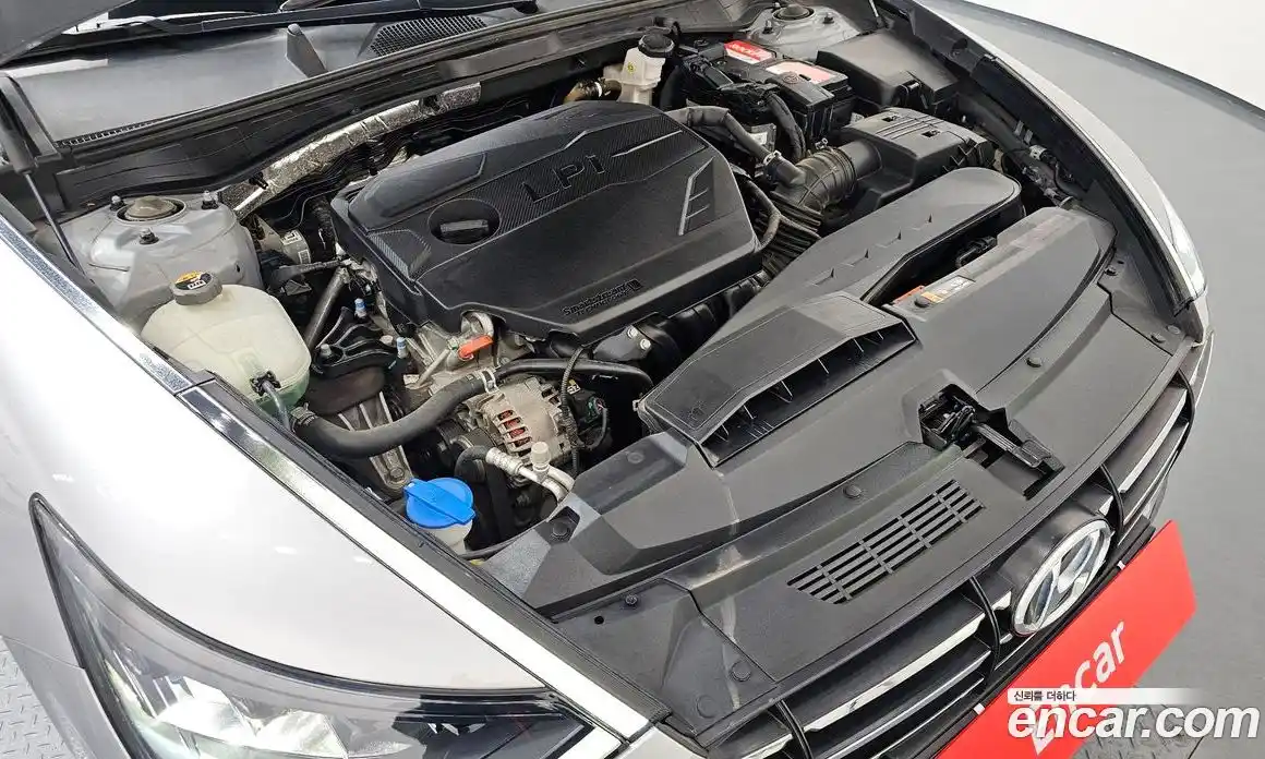 Hyundai Sonata 2020 2.0 Автомат в Москве № 1142904, фото 6