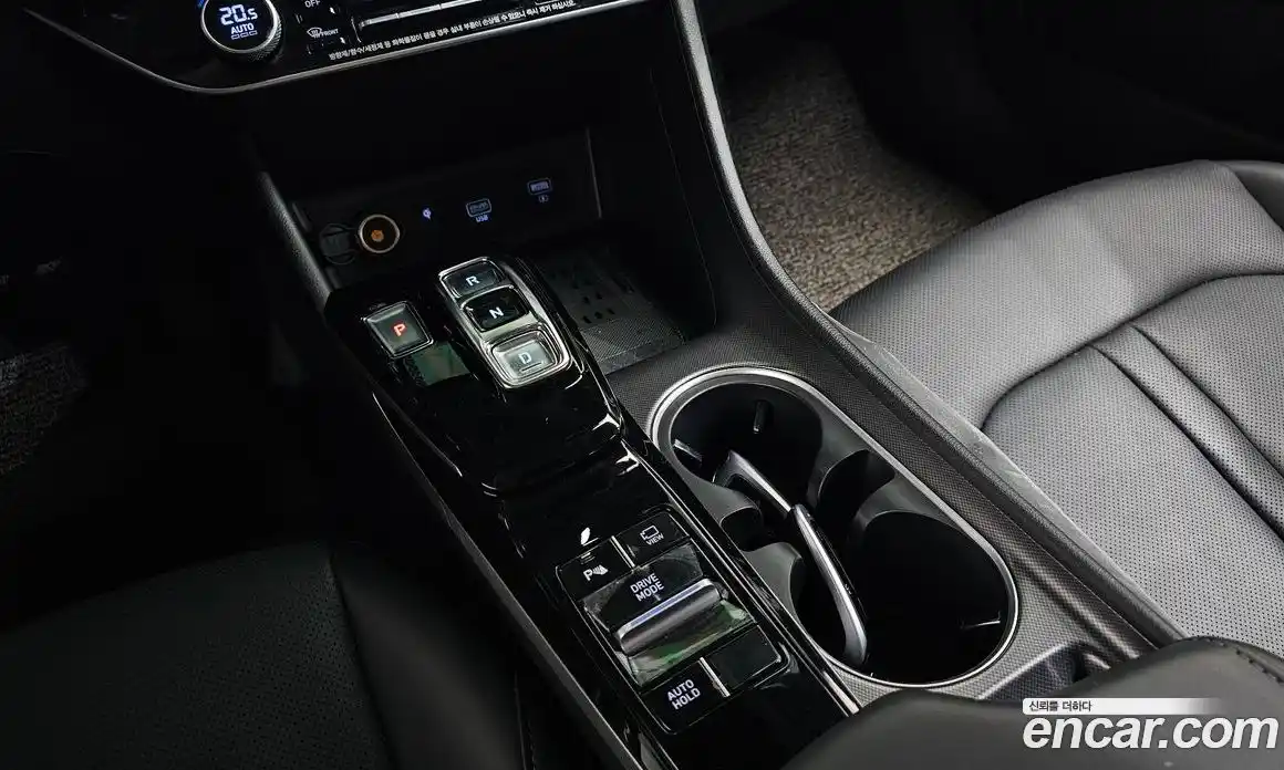 Hyundai Sonata 2020 2.0 Автомат в Москве № 1142904, фото 9