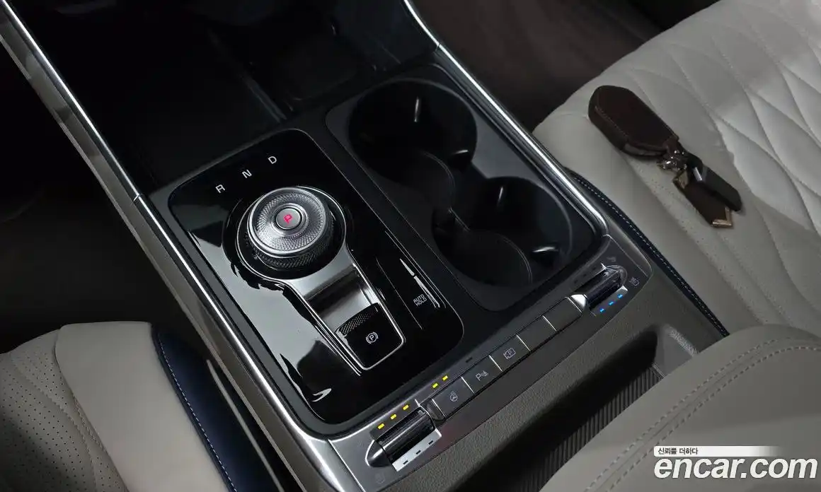 Kia Canival 2025 3.5 Автомат в Москве № 1142976, фото 9