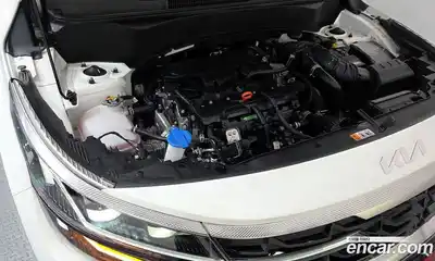 Kia Seltos 2024 1.6 Автомат в Москве № 1142978, миниатюра 6