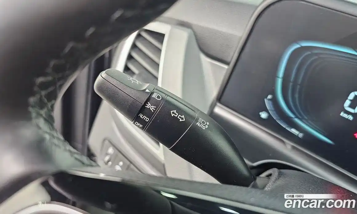 Kia Seltos 2024 2.0 Автомат в Москве № 1143220, фото 19