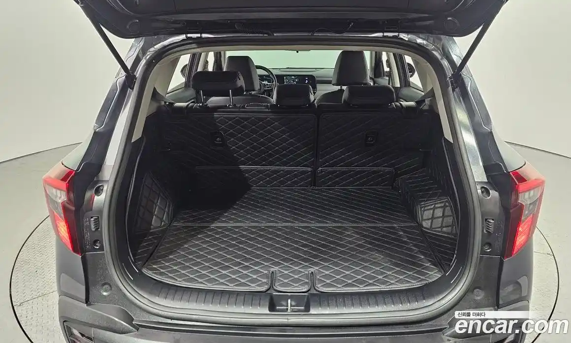 Kia Seltos 2024 2.0 Автомат в Москве № 1143220, фото 20