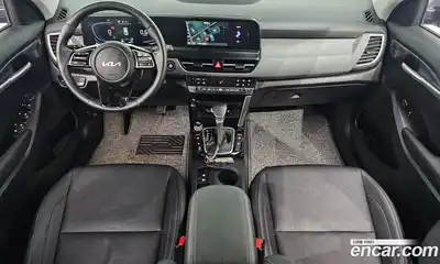 Kia Seltos 2024 2.0 Автомат в Москве № 1143220, миниатюра 7