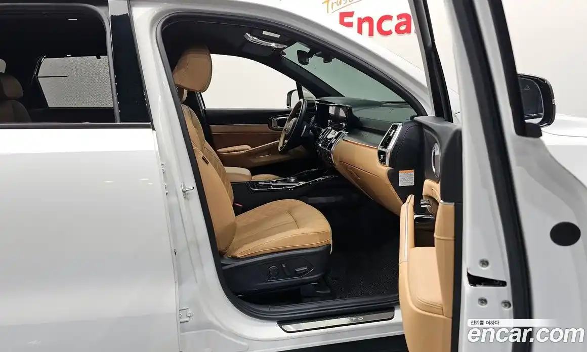 Kia Sorento 2023 1.6 Автомат в Москве № 1143263, фото 11