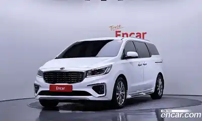 Kia Canival 9-Seater Prstige