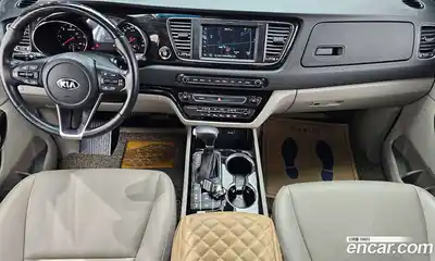 Kia Canival 2019 2.2 Автомат в Москве № 1143328, миниатюра 7