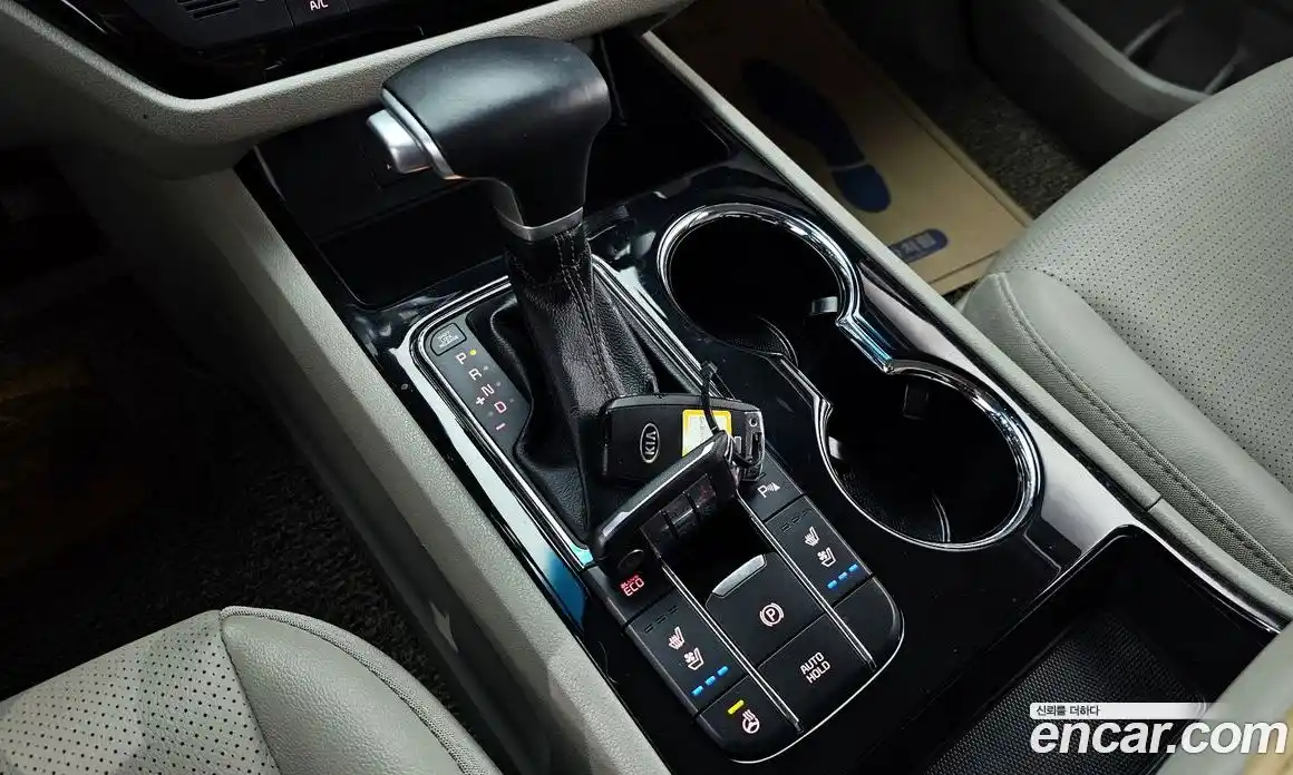 Kia Canival 2019 2.2 Автомат в Москве № 1143328, фото 9