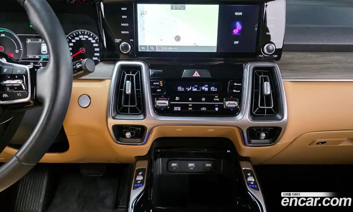 Kia Sorento 2022 1.6 Автомат в Москве № 1143334, фото 17