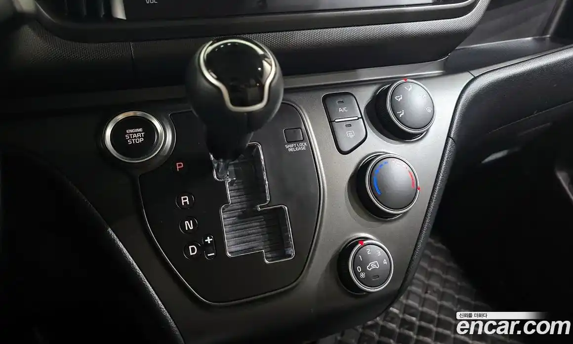 Kia Ray 2023 1.0 Автомат в Москве № 1143340, фото 9