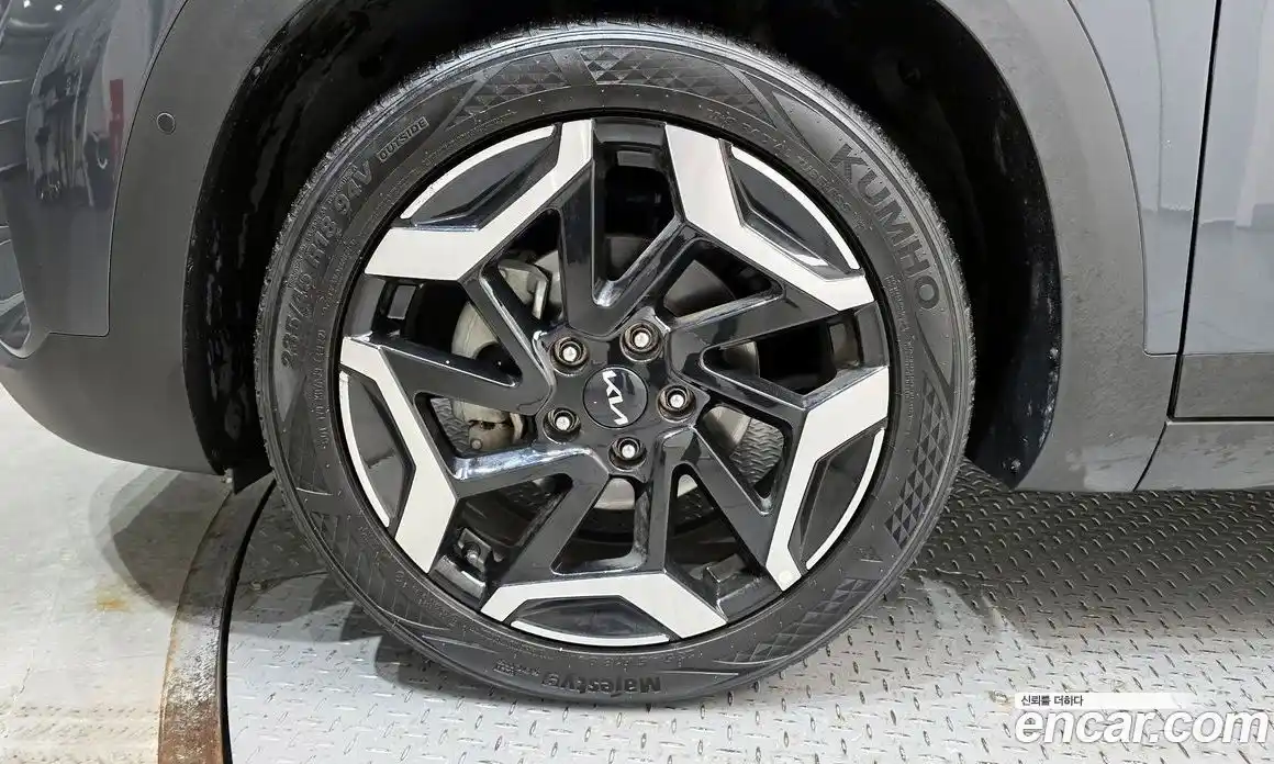 Kia Seltos 2022 2.0 Автомат в Москве № 1143450, фото 5