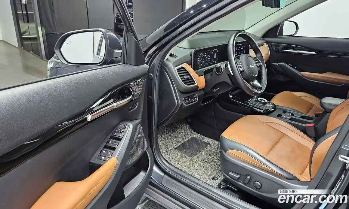 Kia Seltos 2022 2.0 Автомат в Москве № 1143450, фото 10