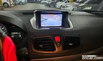 Renault SM3 2010 1.6 гидро в Москве № 1143523, миниатюра 11