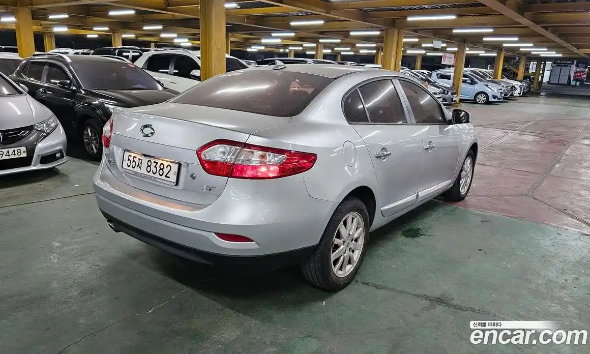 Renault SM3 2010 1.6 гидро в Москве № 1143523, фото 4