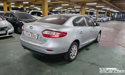 Renault SM3 2010 1.6 гидро в Москве № 1143523, миниатюра 4