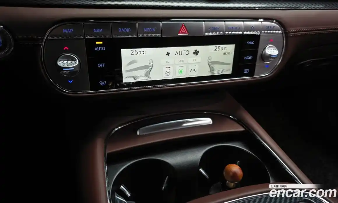 Genesis G90 2023 3.5 Автомат в Москве № 1143623, фото 19