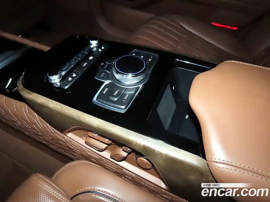 Genesis G90 2020 5.0 Автомат в Москве № 1143714, фото 14