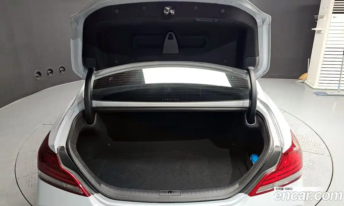 Genesis G70 2018 3.3 Автомат в Москве № 1143733, фото 20