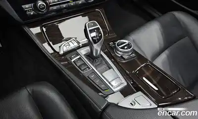 BMW 5-Series 2014 2.0 Автомат в Москве № 1146039, миниатюра 9