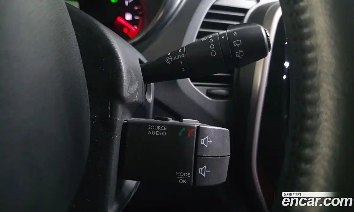 Renault QM3 2017 1.5 Автомат в Москве № 1146057, фото 18