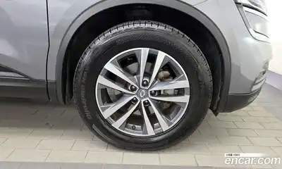 Renault QM6 2017 2.0 Автомат в Москве № 1146338, миниатюра 5