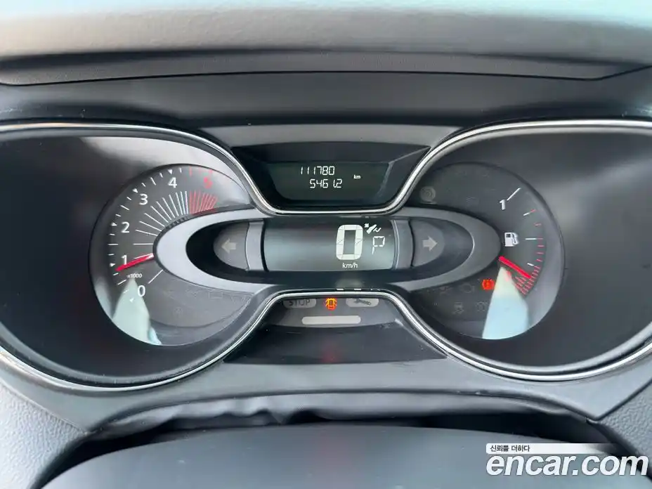 Renault QM3 2016 1.5 Автомат в Москве № 1146360, фото 13