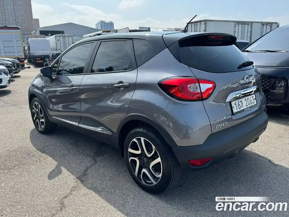 Renault QM3 2016 1.5 Автомат в Москве № 1146360, фото 5