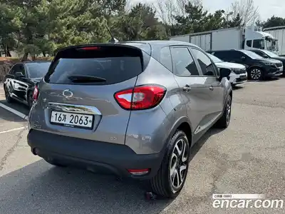 Renault QM3 2016 1.5 Автомат в Москве № 1146360, миниатюра 6