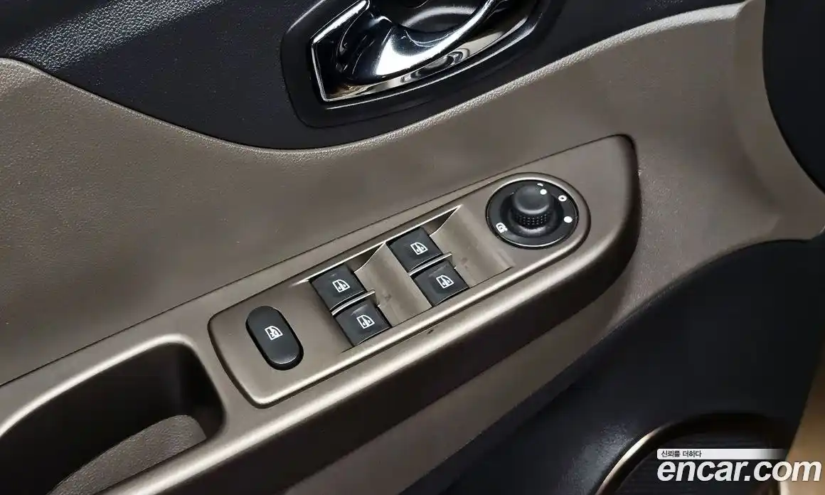 Renault QM3 2017 1.5 Автомат в Москве № 1146523, фото 17