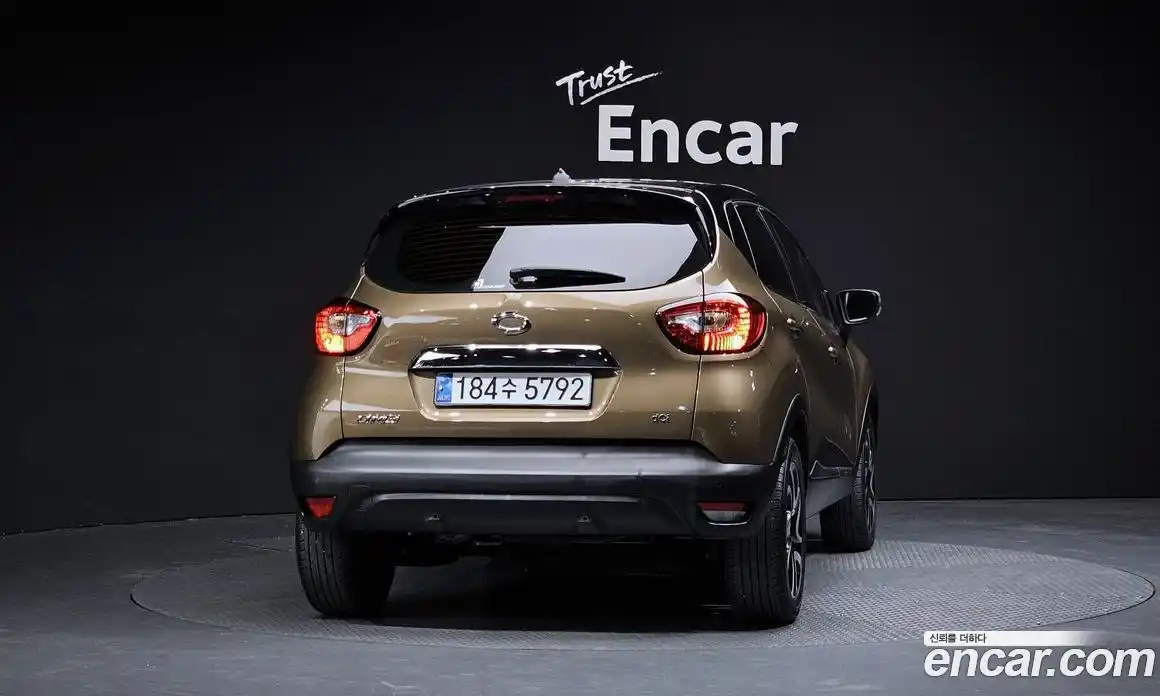 Renault QM3 2017 1.5 Автомат в Москве № 1146523, фото 4