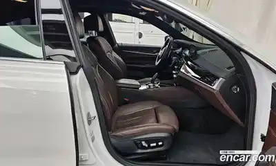 BMW 6-Series 2019 3.0 Автомат в Москве № 1146628, миниатюра 11